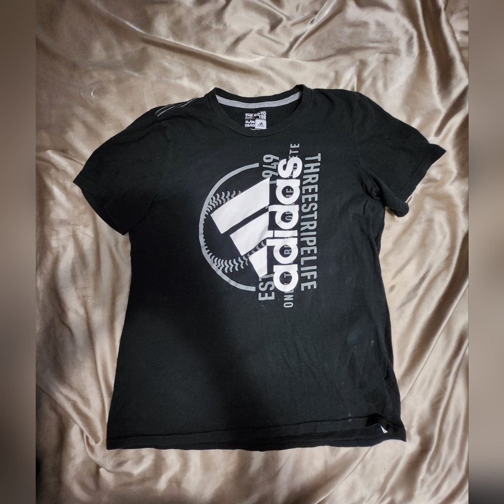Adidas t shirt